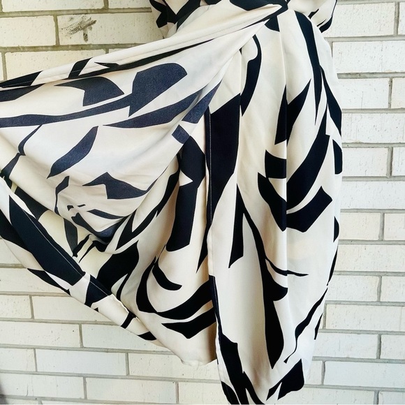 Express Sleeveless Abstract Print Draped Mini Sheath Midi Dress V-Neck Wrap Top - Picture 13 of 16